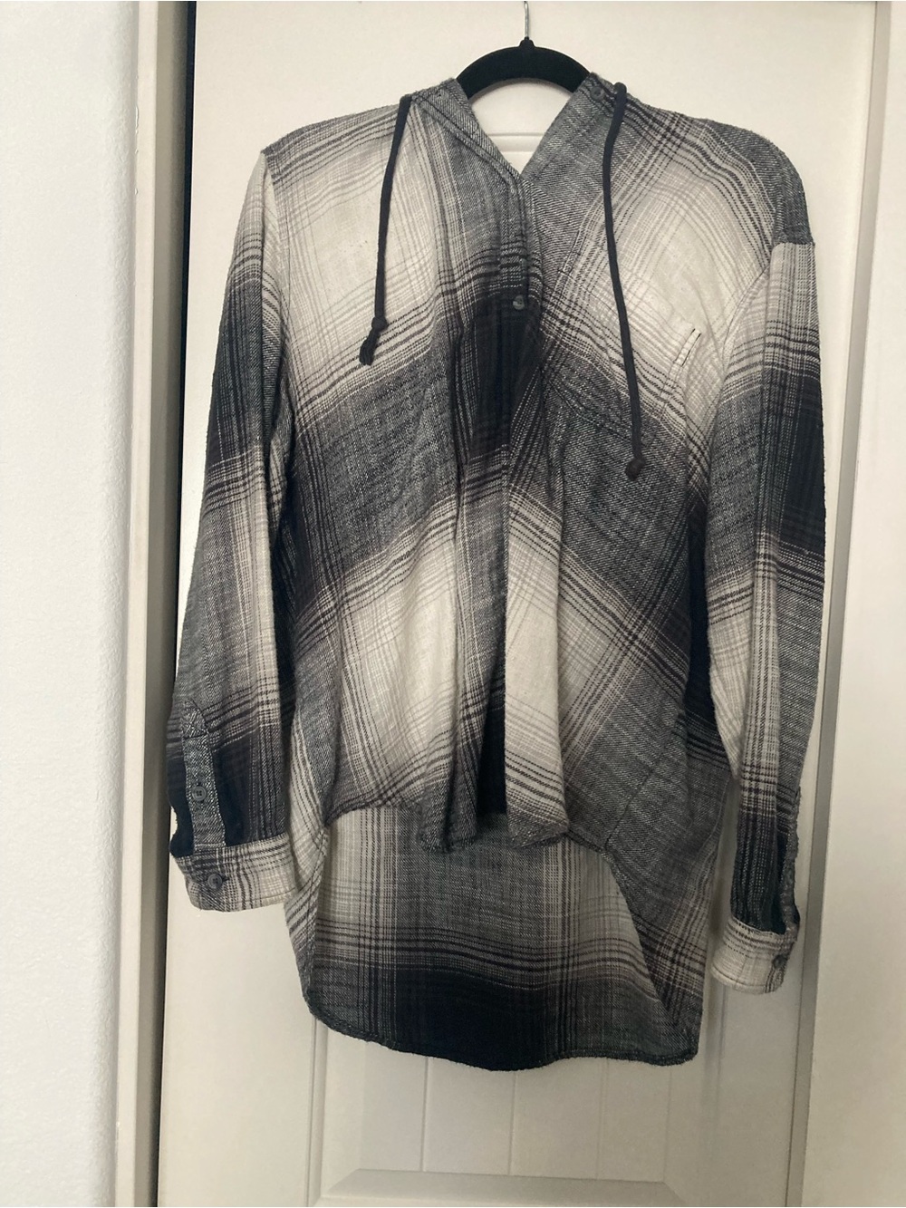 American Eagle Black White Plaid Hooded Flannel Shirt Size S